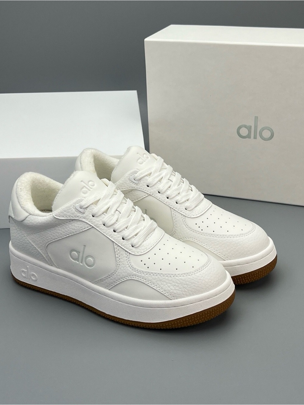 ALO Yoga Women's Classic White Leather Sneakers